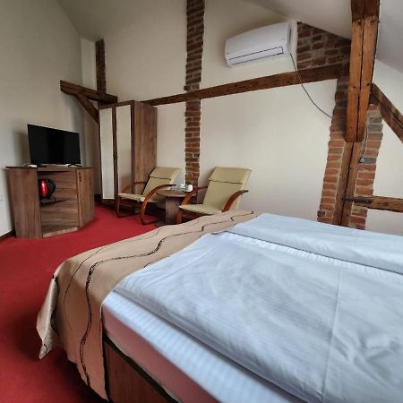 Antique Aparthotel Gyulafehérvár Kültér fotó