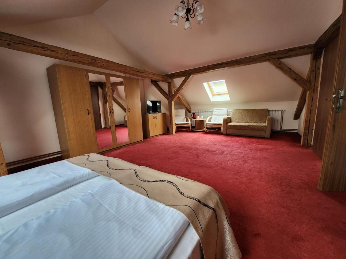 Antique Aparthotel Gyulafehérvár Kültér fotó