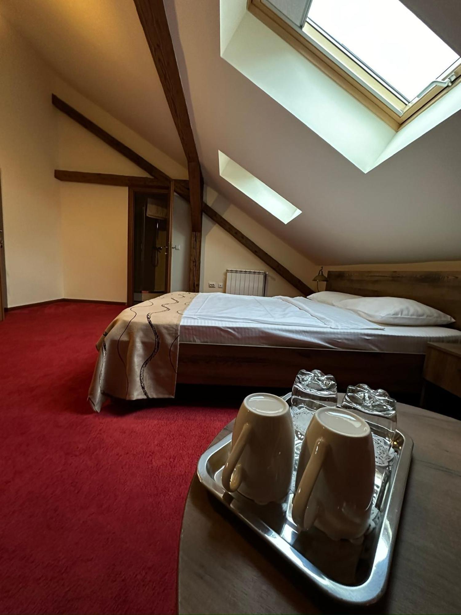 Antique Aparthotel Gyulafehérvár Kültér fotó
