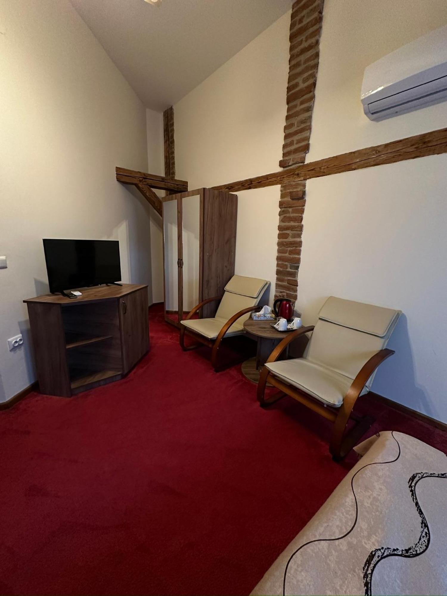 Antique Aparthotel Gyulafehérvár Kültér fotó