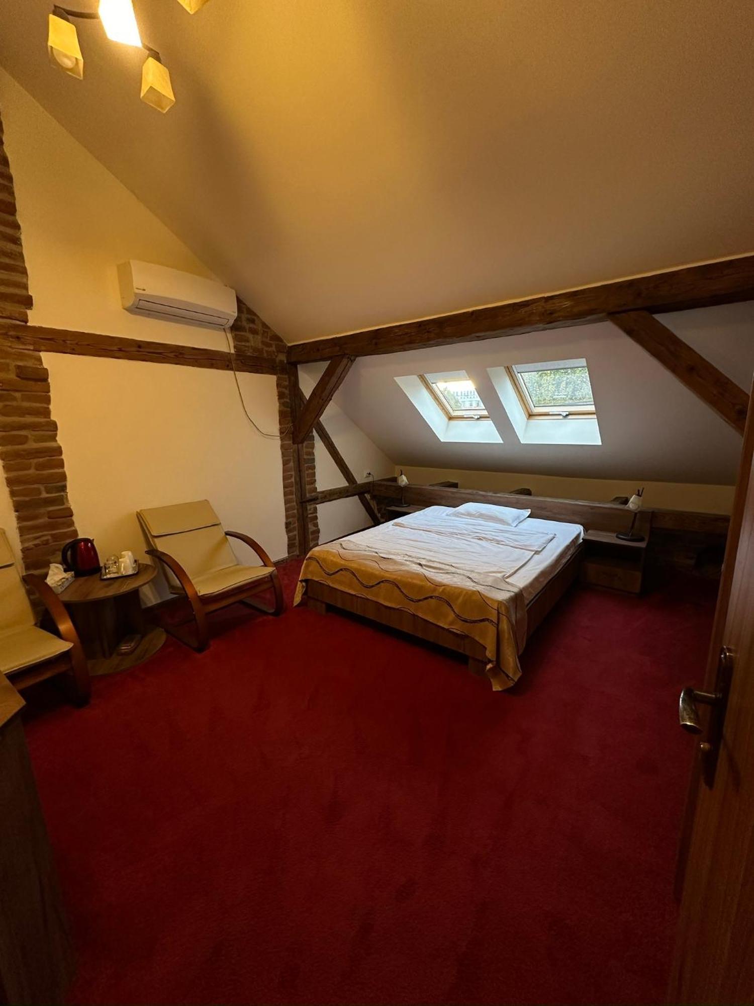 Antique Aparthotel Gyulafehérvár Kültér fotó