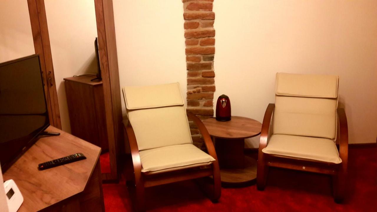 Antique Aparthotel Gyulafehérvár Kültér fotó