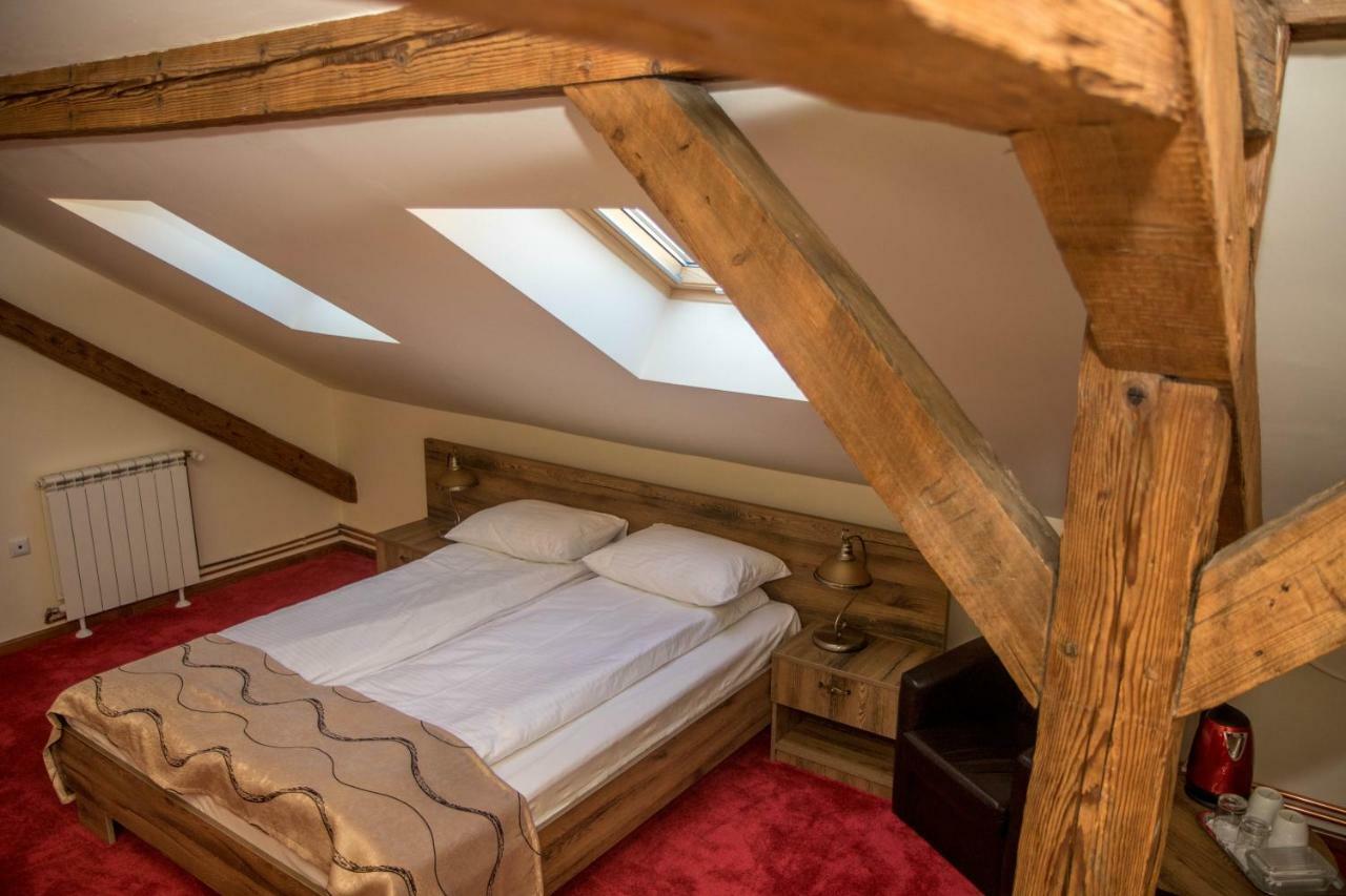 Antique Aparthotel Gyulafehérvár Kültér fotó